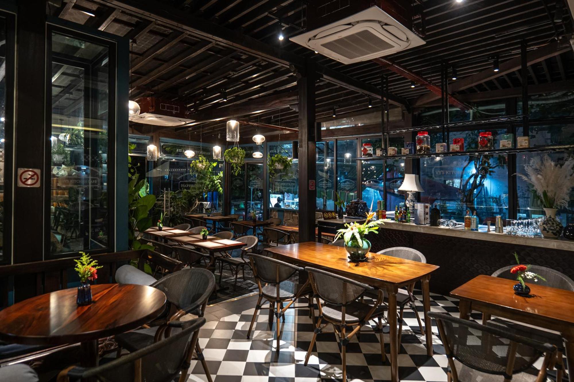 Maison Vy Hotel Хойан Экстерьер фото